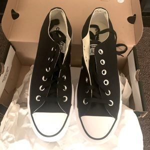 Women Converse Chuck Taylor All Star platform low top sneaker